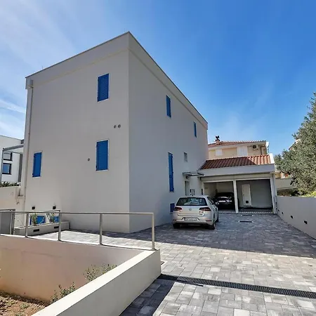 Bamboo House App 2 - Exklusiv Makarska